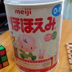 新品未開封 明治ほほえみ 粉ミルクのサムネイル