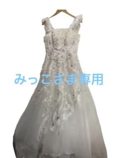 美品　RAINBOW ウェディングドレス　ロング刺繍ビーズのサムネイル