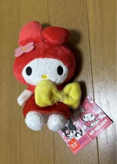 マイメロディ　リボン&ワンピースぬいぐるみマスコットのサムネイル