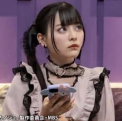 rojita ハートバックルラッフルフリルブラウス 明日カノのサムネイル