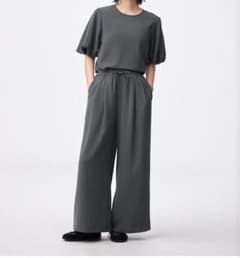 GU ドレープワイドパンツ　ダークグレー Mのサムネイル