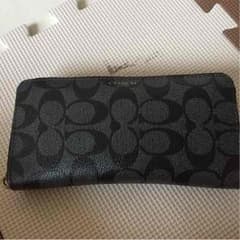 coach長財布のサムネイル