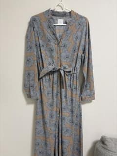 完売品【美品】AMERI アメリ TIE SHIRT DRESS フリーサイズ…のサムネイル