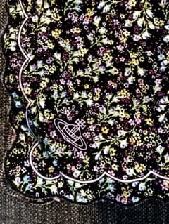 【美品】Vivienne Westwood ヴィヴィアン　ハンカチ 花柄のサムネイル