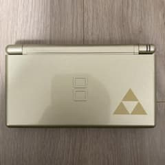 DS-Lite ゼルダの伝説 夢幻の砂時計 海外限定ゼルダカラー本体同梱