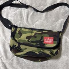 [極美品]Manhattan Portage迷彩ショルダーバックのサムネイル