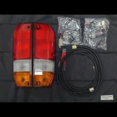 ランドクルーザー70 4灯化キット 純正 テールレンズ テールランプ ③