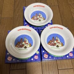 카피바라씨의 크리스마스 무늬의 둥근 접시 플레이트 3장