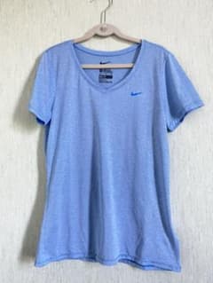 週末限定値下げ‼️NIKE Tシャツ ドライフィットのサムネイル