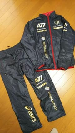 【アシックス】ジャージ上下セットのサムネイル