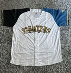 日本ハムファイターズレプリカユニフォーム⭐︎新品未使用⭐︎のサムネイル