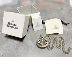 Vivienne Westwood ジャイアントペンダント