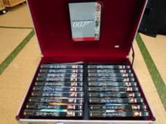 お値下げ！007 アルティメット・コレクションBOX　アタッシュケースのサムネイル