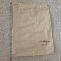 Salvatore Ferragamo 巾着袋 保存袋のサムネイル