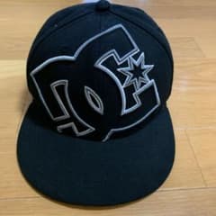 ニューエラ　DC キャップのサムネイル