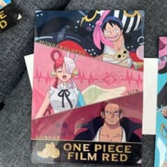 ワンピース　フィルムレッド　映画館限定　クリアファイル　ガチャ　ウタ　シャンクスのサムネイル