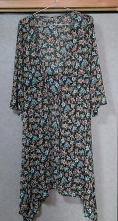 ページボーイ　花柄 シャツワンピースのサムネイル