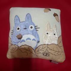 Thumbnail of となりのトトロ クッション 約30×30cm 刺繍