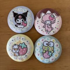 サンリオ 刺繍缶バッジ 4種セットのサムネイル