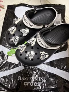 新品 mastermind JAPAN × Crocs サンダル crocs Mastermind × Crocs Classic Clog Black （クロックス マスター