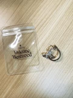 ゆ*う様 Vivienne Westwoodのフープピアスのサムネイル