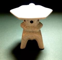 約40年前の灯籠型の陶器・工芸品・日本製未使用美品#四次元P陶器#四次元P年代物 約40年前の灯籠型の陶器・工芸品・日本製未使用美品#四次元P陶器#四