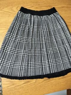 千鳥格子柄 ニットフレアスカート ブラック ホワイトのサムネイル