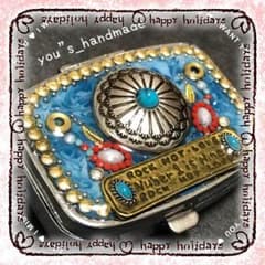 ピルケース アクセサリーケース インディアン コンチョ エスニック ハンドメイドのサムネイル