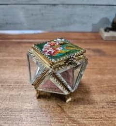 フランスアンティーク カットガラスの宝石箱 全面ベベル硝子