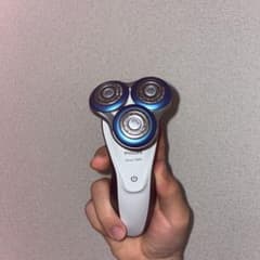 PHILIPS series 7000のサムネイル