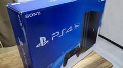【送料無料】PlayStation4 Pro 1TB CUH-7000Bのサムネイル