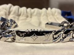 綾*香様 LOUIS VUITTONシリアル表記チェーンブレスレット - メルカリ