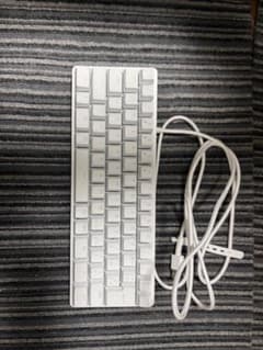 ホワイト 有線 コンパクトキーボードのサムネイル