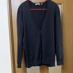 黒カーディガンのサムネイル