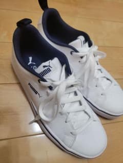PUMA プーマ スニーカー  白のサムネイル