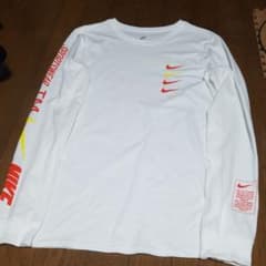 美品！お買い得！NIKE/TMロンTのサムネイル