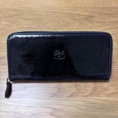 イルビゾンテ　エナメル長財布(R8年5月末以降出品停止予定) イルビゾンテ エナメル長財布(R8年5月末以降出品停止予定) - メルカリ