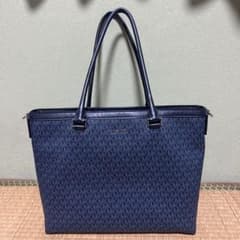 Michael Kors ネイビー トートバッグのサムネイル
