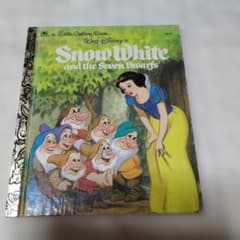 Walt Disney's Snow White 英語絵本のサムネイル