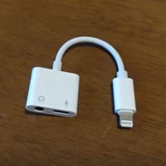 iphone イヤホン/AUX 変換ケーブル 2 in 1のサムネイル
