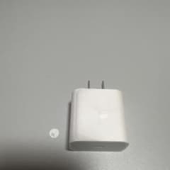 ホワイト USB-C 電源アダプター 20wのサムネイル