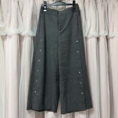 【ZARA】新品未使用　スタッズ付き　ワイドパンツのサムネイル