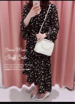 シェリーモナワンピースのサムネイル