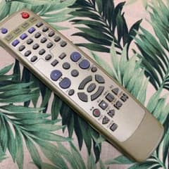 テレビ DVD 凡用 リモコンのサムネイル