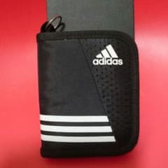 adidas2つ折りブル-ステッチ財布のサムネイル