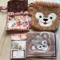 ダッフィー、布着ポーチ。シェリーメイハンドタオルミニメモ三種付き巾着袋のサムネイル