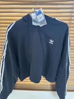 アディダス　adidas パーカー　スウェット　ジャージのサムネイル