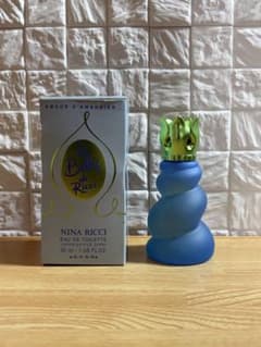 NINA RICCI レベルドゥリッチ2 オーデトワレ 30ml 恋のアーモンド
