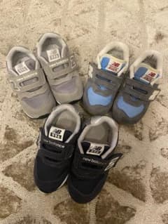 new balance スニーカーのサムネイル