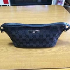 GUCCIポーチ最後値下げです！のサムネイル